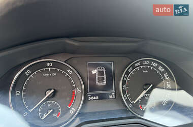 Лифтбек Skoda Superb 2017 в 