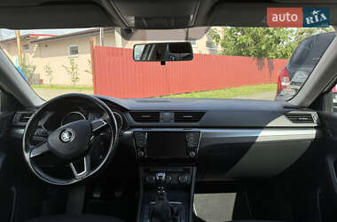 Лифтбек Skoda Superb 2017 в 