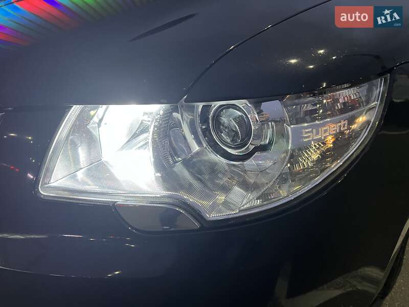 Универсал Skoda Superb 2011 в Киеве