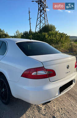 Лифтбек Skoda Superb 2009 в 
