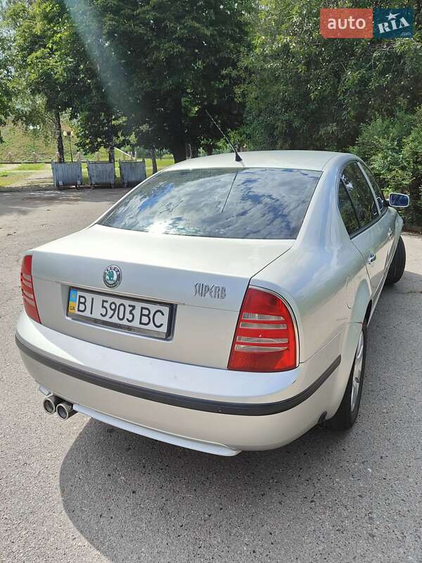 Лифтбек Skoda Superb 2002 в Полтаве