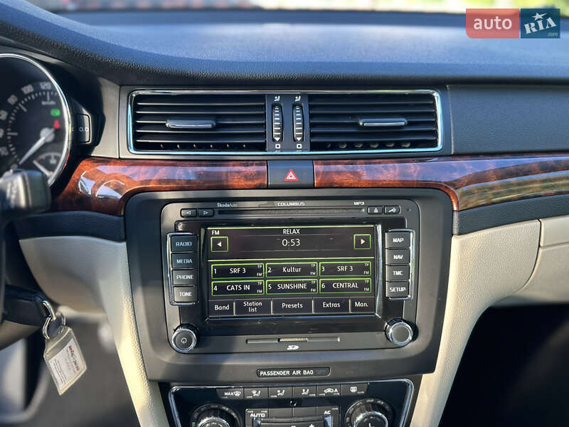 Универсал Skoda Superb 2012 в Ровно