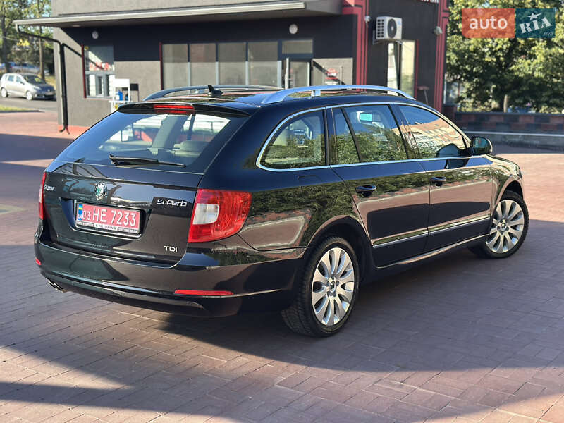Универсал Skoda Superb 2012 в Ровно
