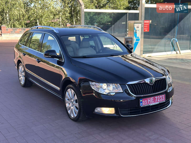 Универсал Skoda Superb 2012 в Ровно