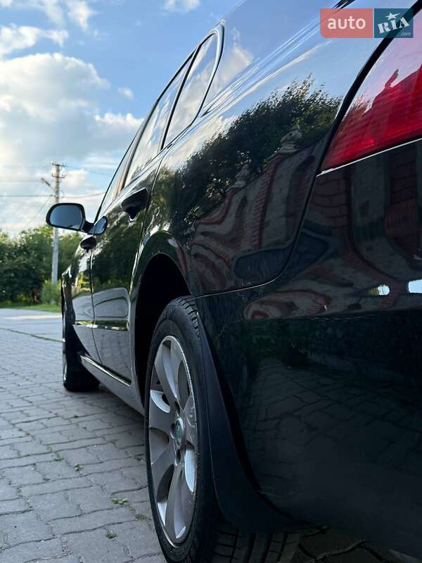 Лифтбек Skoda Superb 2011 в Красилове