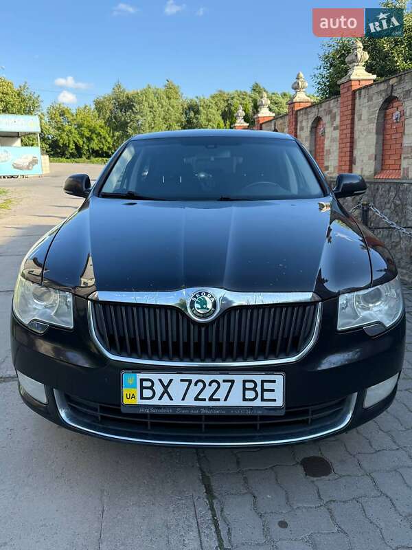Лифтбек Skoda Superb 2011 в Красилове