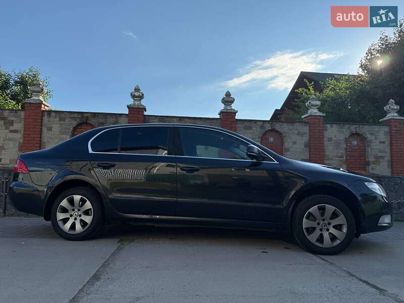 Лифтбек Skoda Superb 2011 в Красилове
