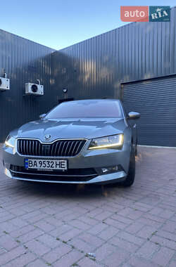 Ліфтбек Skoda Superb 2015 в Кропивницькому