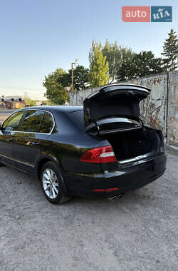 Ліфтбек Skoda Superb 2014 в 