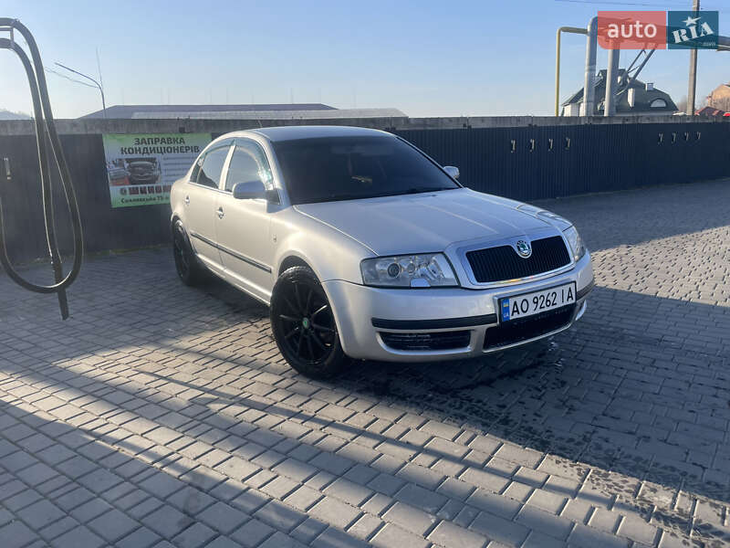 Skoda Superb 2006