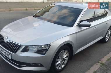 Лифтбек Skoda Superb 2018 в 