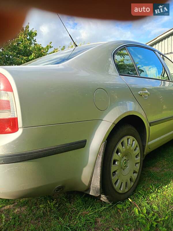 Лифтбек Skoda Superb 2007 в Полтаве