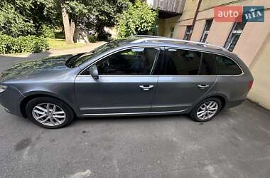 Универсал Skoda Superb 2012 в 