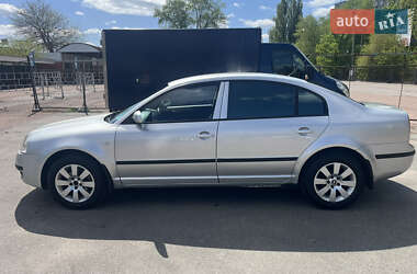 Ліфтбек Skoda Superb 2005 в Прилуках