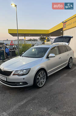 Универсал Skoda Superb 2014 в 