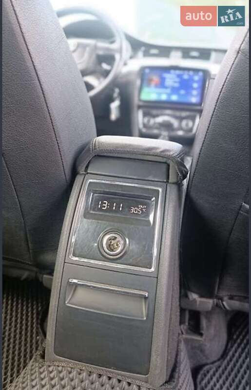 Лифтбек Skoda Superb 2010 в Кропивницком