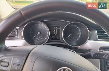 Универсал Skoda Superb 2012 в 