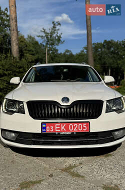 Универсал Skoda Superb 2014 в Шепетовке
