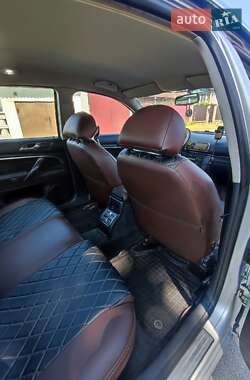 Лифтбек Skoda Superb 2003 в 