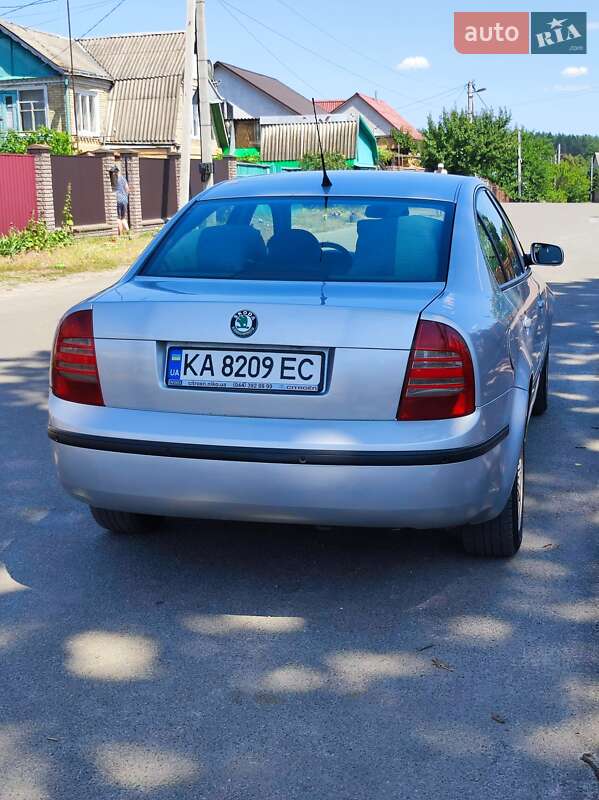 Ліфтбек Skoda Superb 2003 в Калинівці