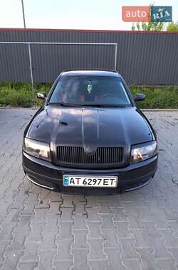 Ліфтбек Skoda Superb 2004 в Тлумачі