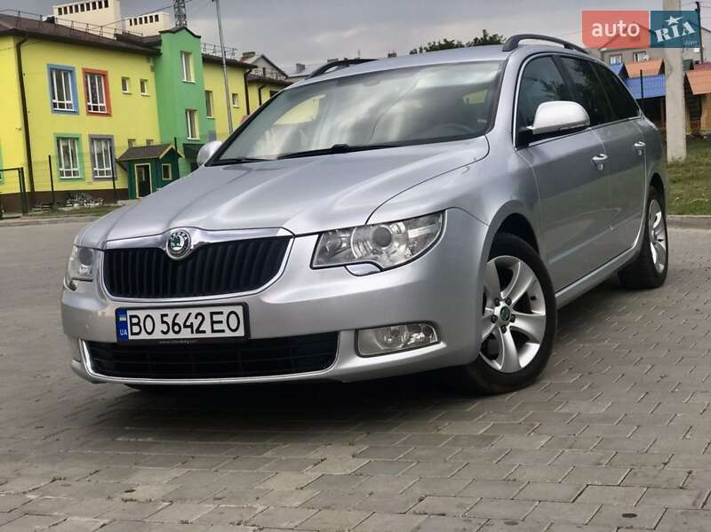 Універсал Skoda Superb 2013 в Тернополі