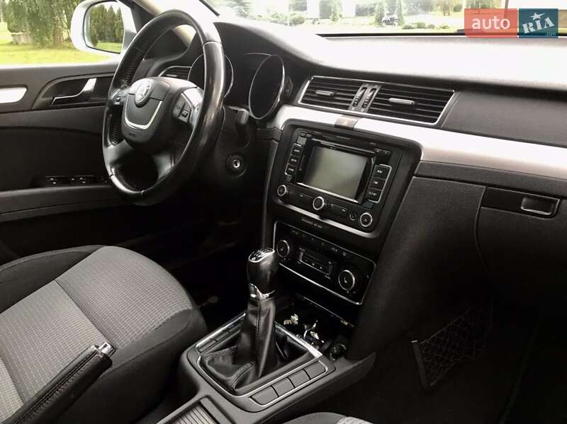 Універсал Skoda Superb 2013 в Тернополі