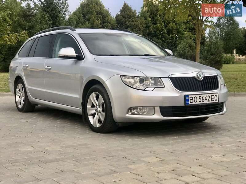 Універсал Skoda Superb 2013 в Тернополі