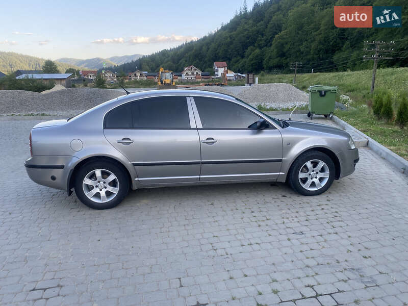 Лифтбек Skoda Superb 2006 в Ивано-Франковске