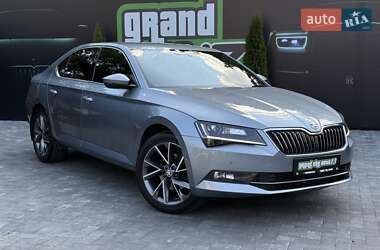 Лифтбек Skoda Superb 2019 в 