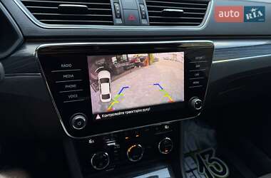 Лифтбек Skoda Superb 2019 в 