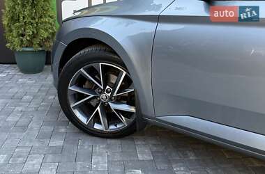Лифтбек Skoda Superb 2019 в 