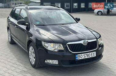 Универсал Skoda Superb 2011 в Бучаче