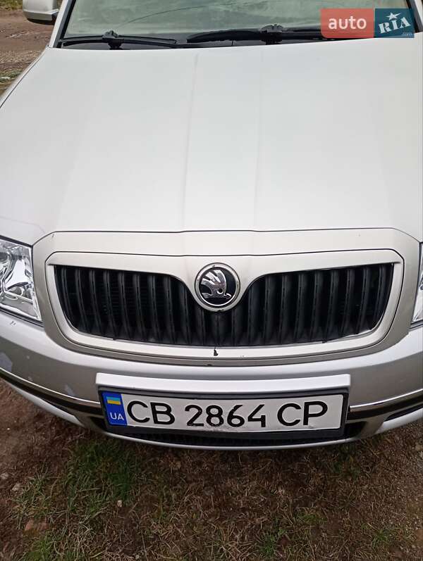 Лифтбек Skoda Superb 2002 в Прилуках