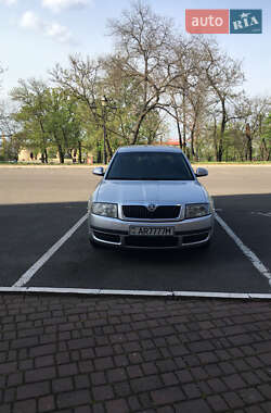 Лифтбек Skoda Superb 2006 в 