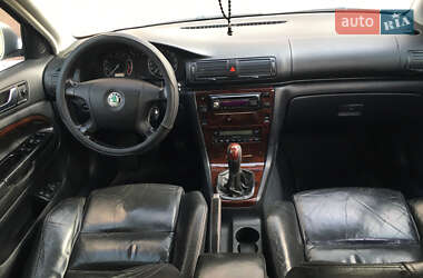 Лифтбек Skoda Superb 2006 в 