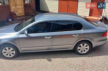 Лифтбек Skoda Superb 2010 в 