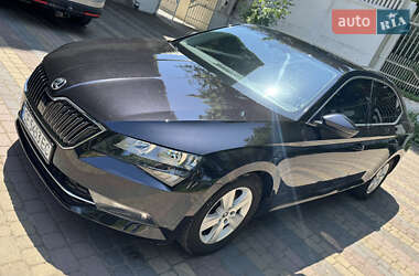 Ліфтбек Skoda Superb 2017 в Чернівцях