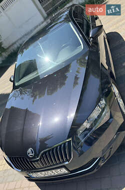 Лифтбек Skoda Superb 2017 в 