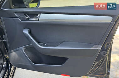Лифтбек Skoda Superb 2017 в 