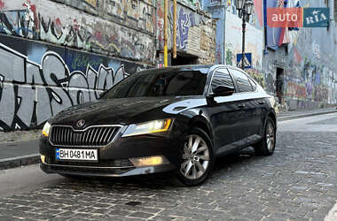 Лифтбек Skoda Superb 2017 в 