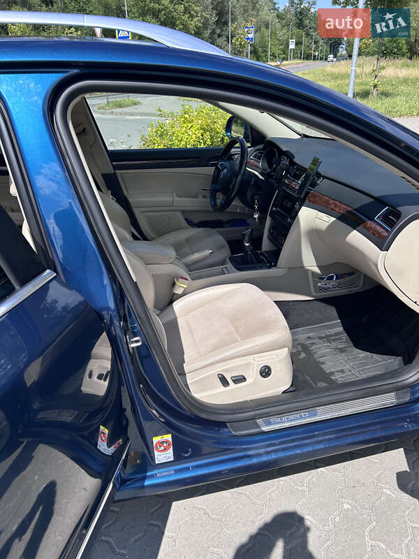 Універсал Skoda Superb 2014 в Львові