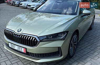 Лифтбек Skoda Superb 2024 в Львове