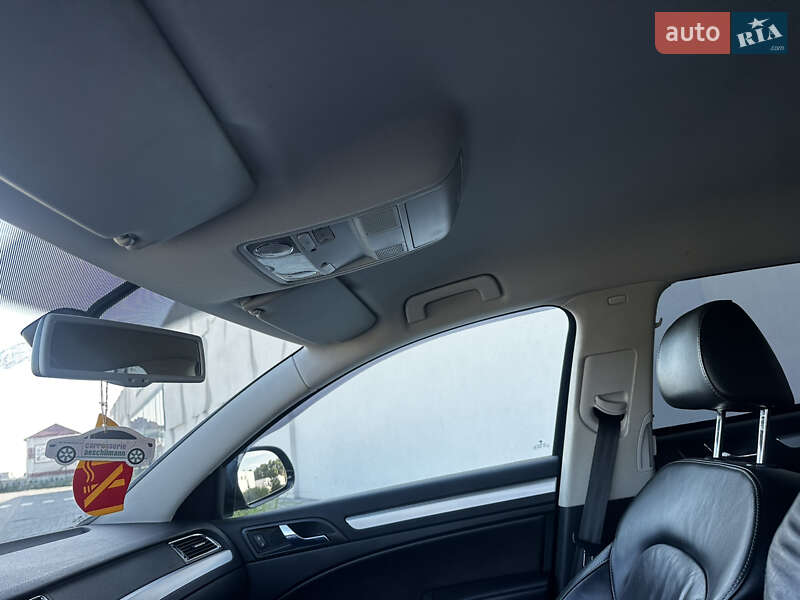 Универсал Skoda Superb 2010 в Луцке