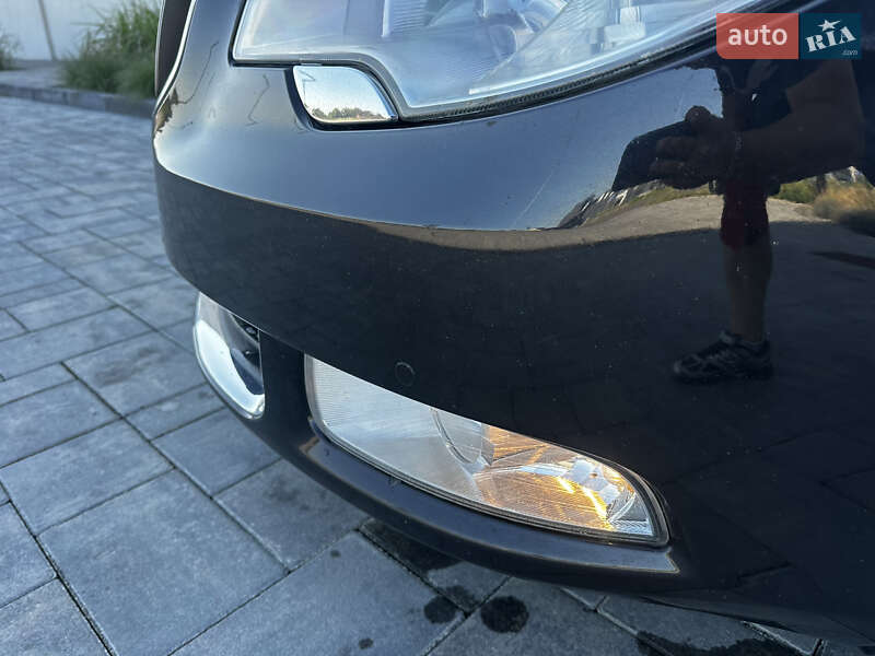 Универсал Skoda Superb 2010 в Луцке