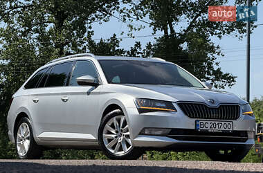 Универсал Skoda Superb 2017 в Дрогобыче