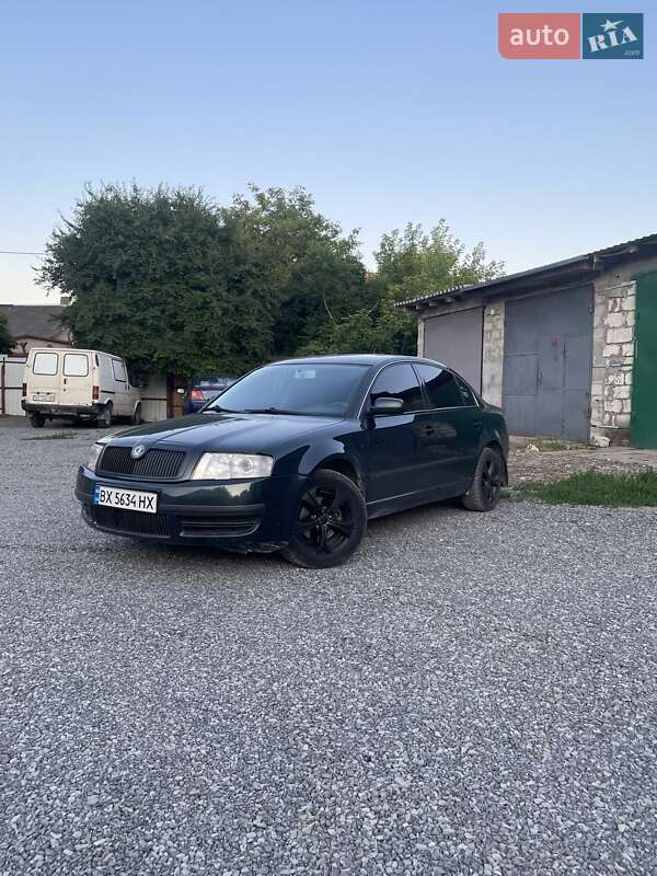 Лифтбек Skoda Superb 2003 в Каменец-Подольском