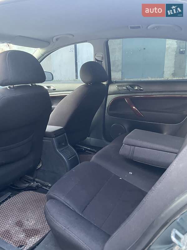 Лифтбек Skoda Superb 2003 в Каменец-Подольском