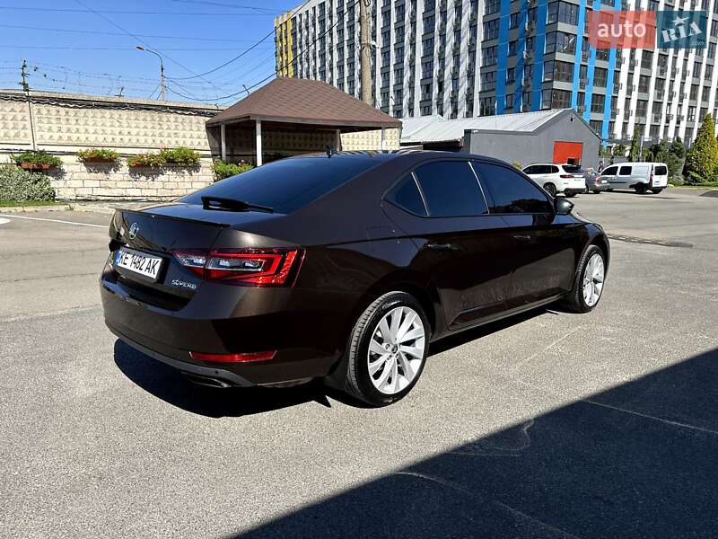 Ліфтбек Skoda Superb 2019 в Дніпрі