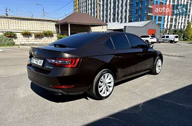 Лифтбек Skoda Superb 2019 в 